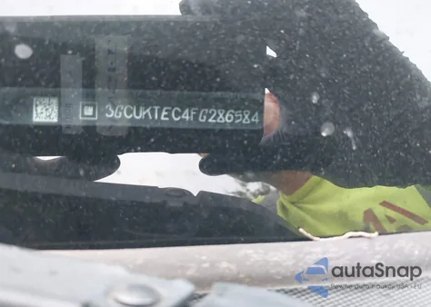 2015 Chevrolet Silverado 1500 High Country z USA, uszkodzony, nr VIN 3GCUKTEC4FG286584